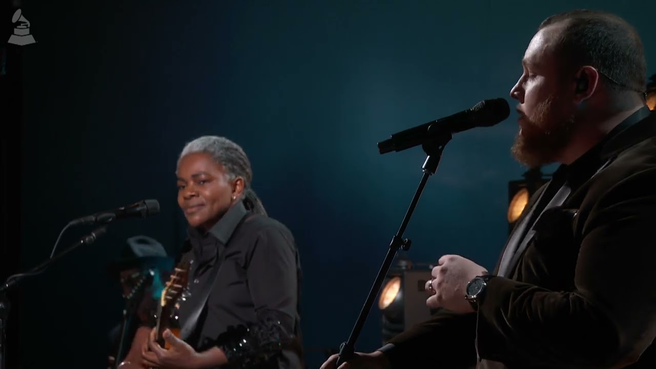 Luke Combs & Tracy Chapman sing Fast Car at the Grammys